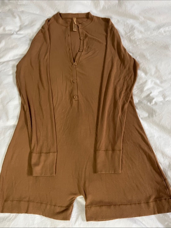 SKIMS Other - SKIMS Soft Lounge Long Sleeve Henley Romper Pajamas in Camel Beige 2XL
